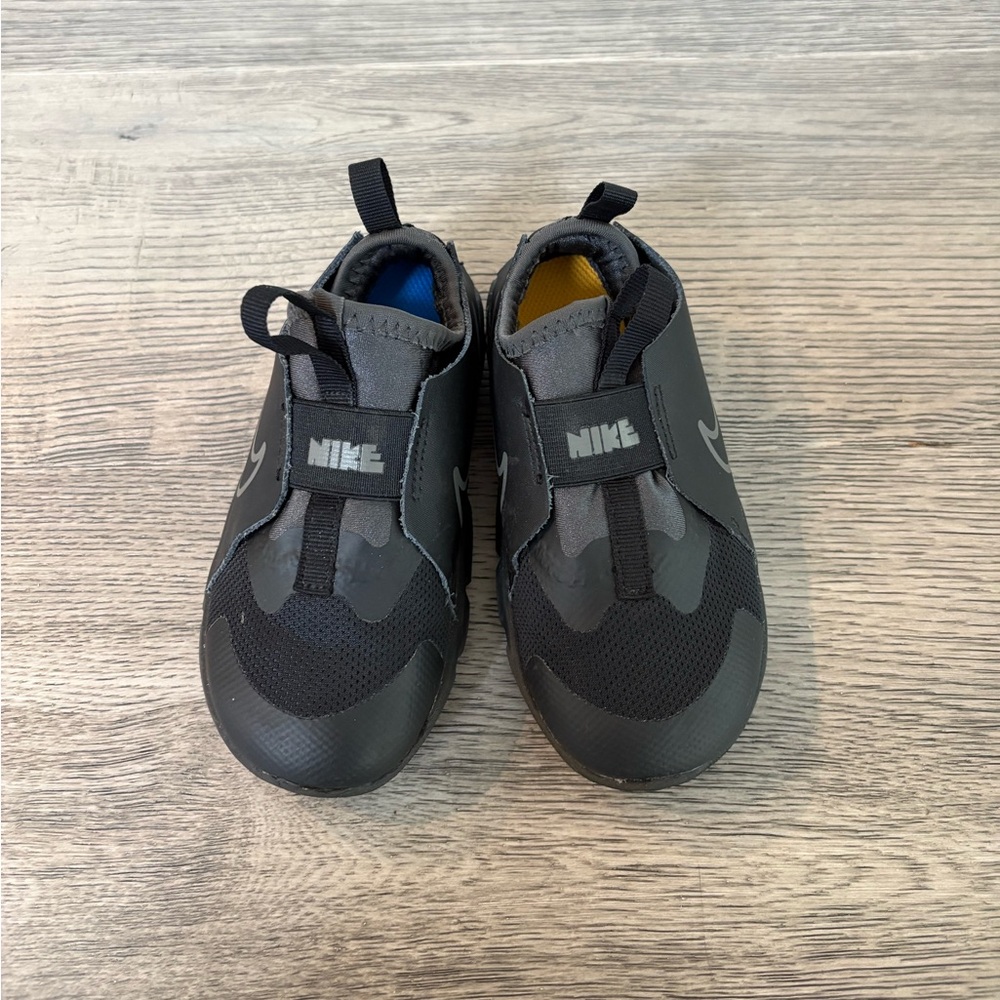 Nike Flex Plus Sneaker (Size 10C)